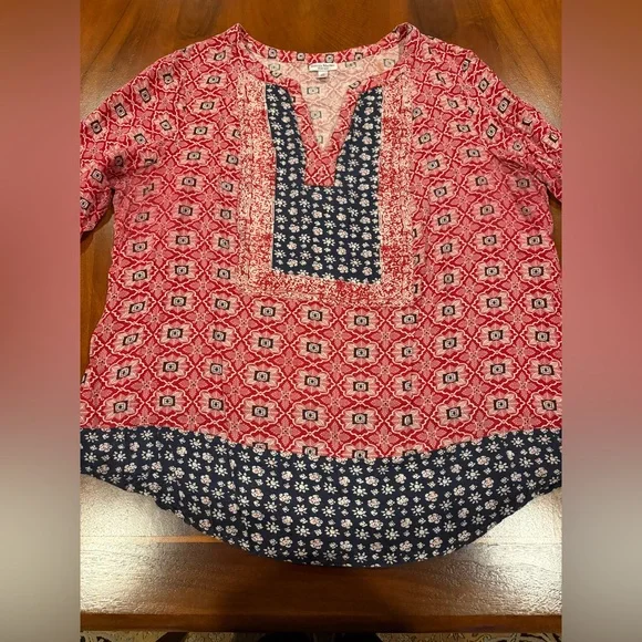 Women's Red and Blue Patterned Top, by Rebecca Malone, size 1X UEC - Picture 2 of 6